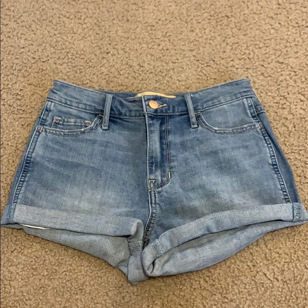 Hollister Jean Shorts - Picture 1 of 3